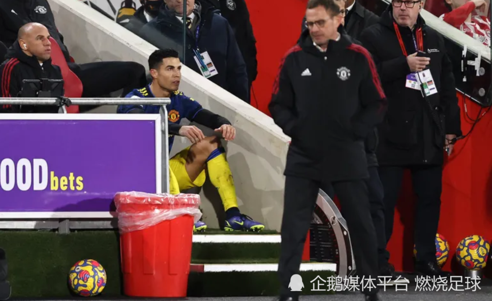 包含今夜法国杯焦点战;深圳男篮更衣室发声;质疑声仍在;球队文化再被提及的词条 包含今夜法国杯焦点战;深圳男篮更衣室发声;质疑声仍在;球队文化再被提及的词条